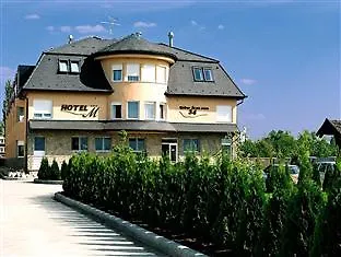 Hotel Hotel-m 4*
